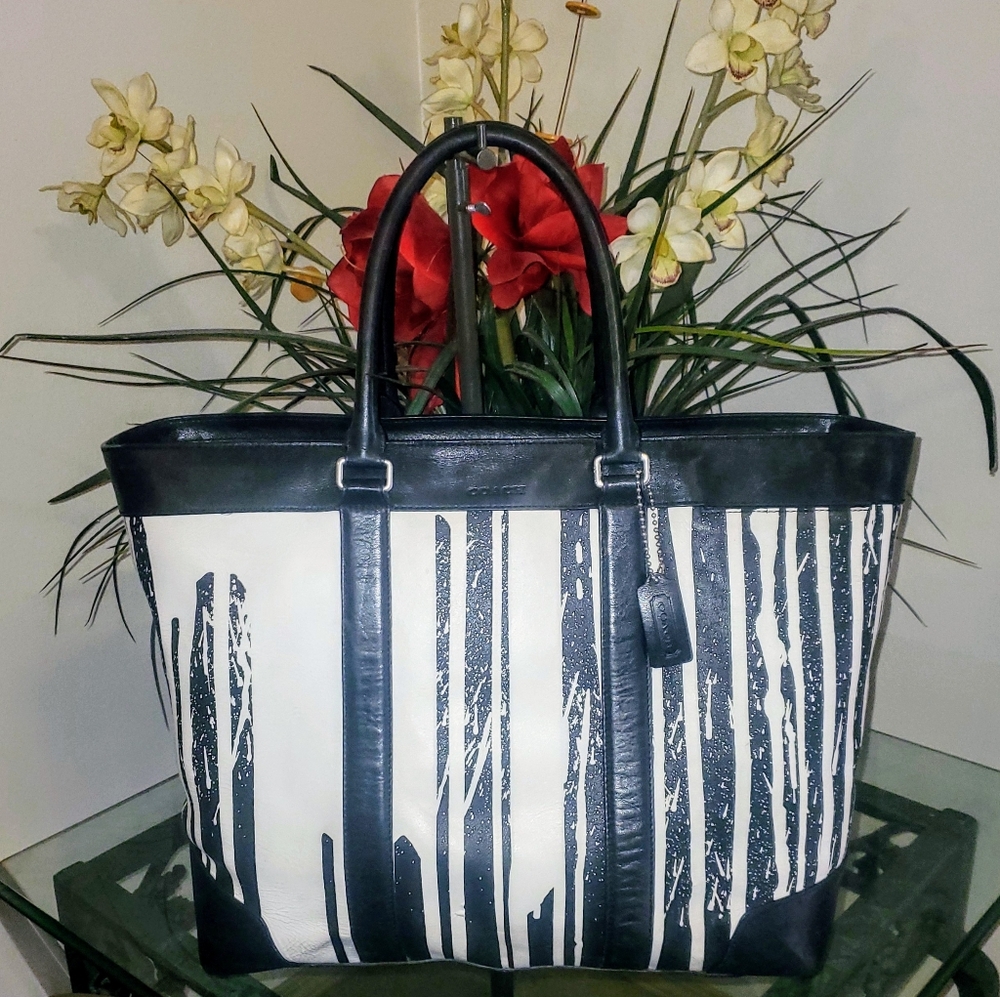 EXTREMELY RARE NWOT Coach X Krink B&W NYC Tote EXTREMELY RARE